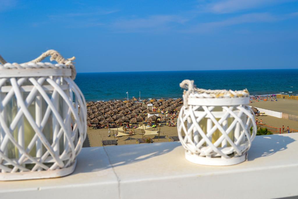 Sottosopra Bed & Breakfast Margherita Di Savoia Exterior photo